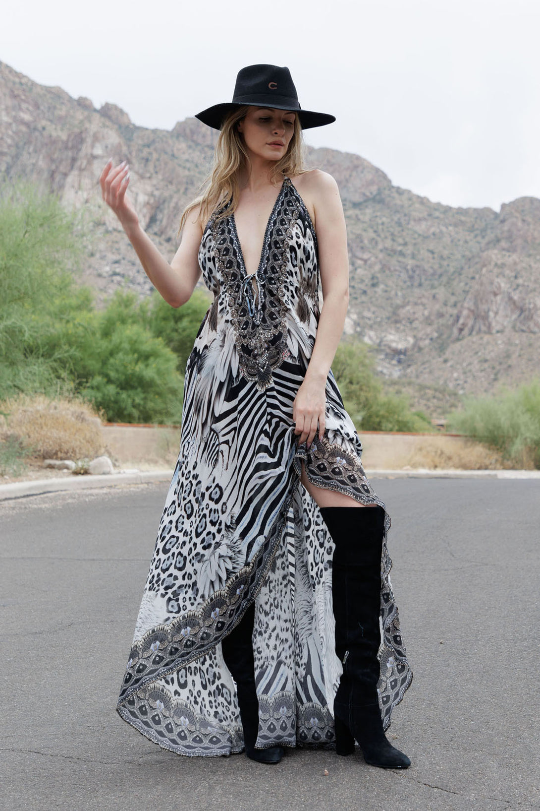 floor length dress,
casual maxi dress,
fall maxi dresses,
Shahida Parides,