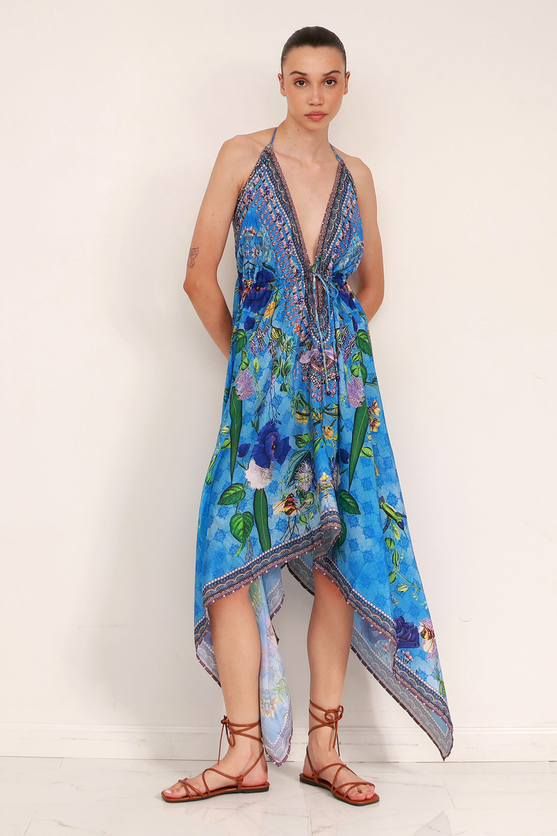 flowy maxi dress,
long flowy dresses,
boho maxi dresses,
Colors of Fashion,