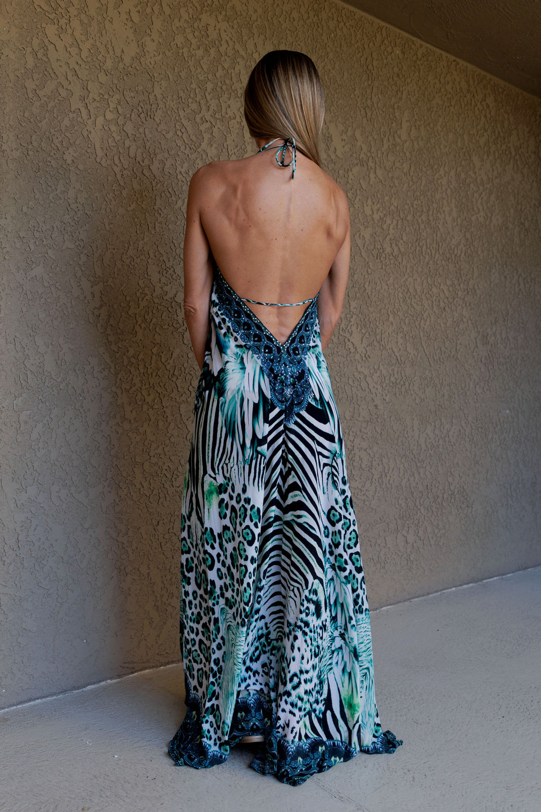 halter maxi dress,
summer maxi dresses for women,
floor length dress,
Shahida Parides,