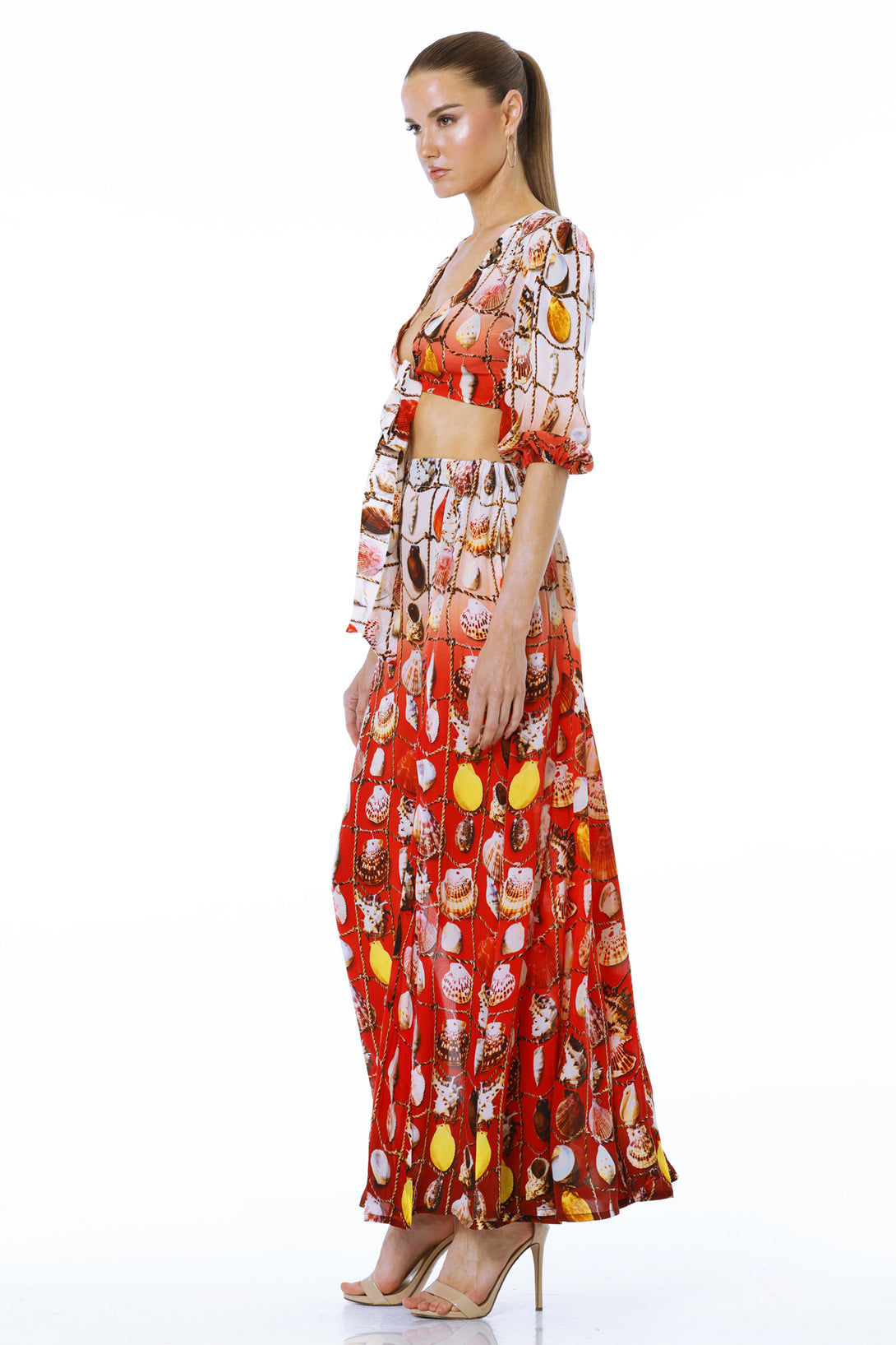 Shahida Parides,
cute red crop tops,
cute crop tops,
cropped red tank top,