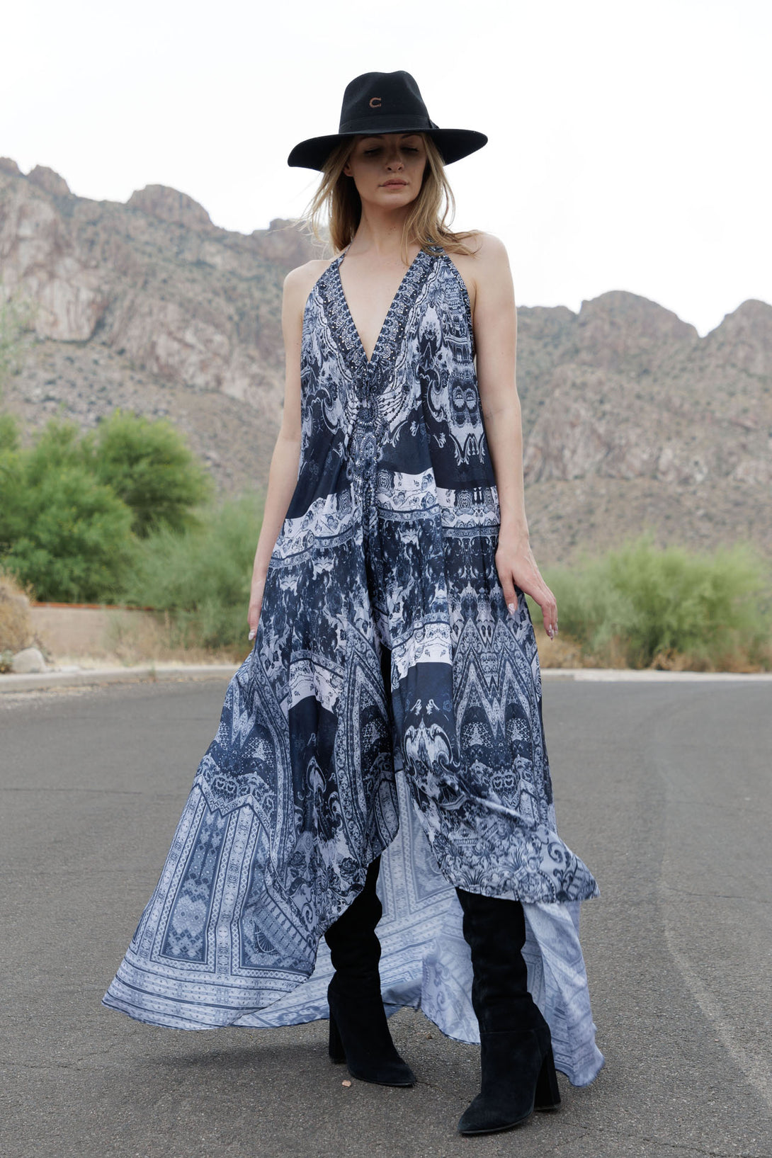 elegant maxi dresses,
designer maxi dress,
long elegant dresses,
Shahida Parides,