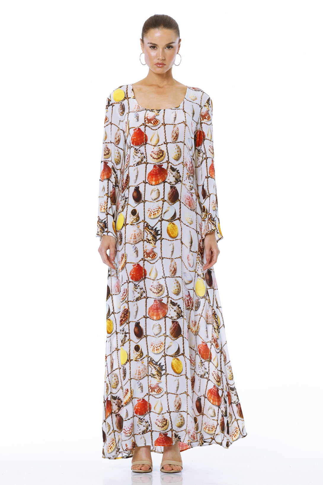 Shahida Parides,
white maxi dresses for women,
boho maxi dresses,
beautiful maxi dresses,